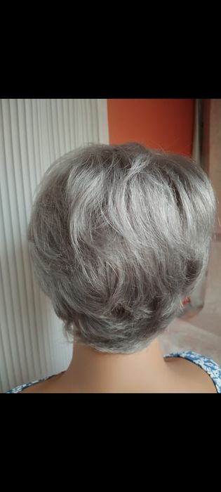 Парик 100%натуральный волос лёгкий удобный