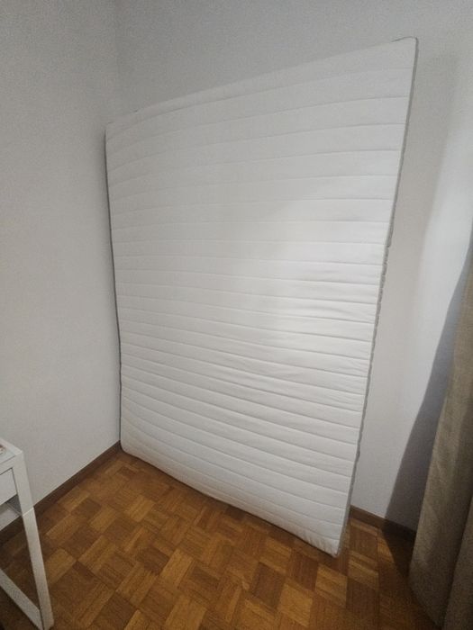 Colchão Ikea de molas 140×200