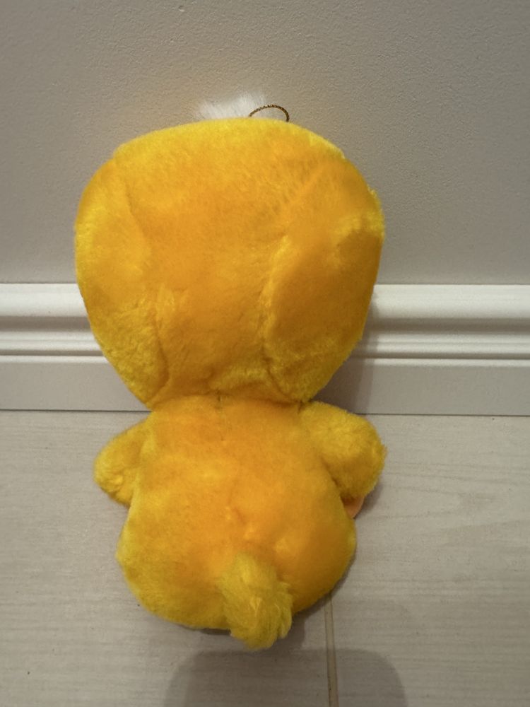 Tweety żółty kabarek naskotka wysokość 20cm.