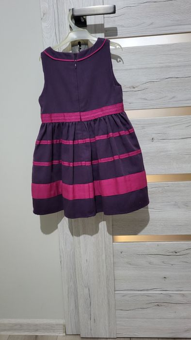 Sukieneczka dziewczęca r .92