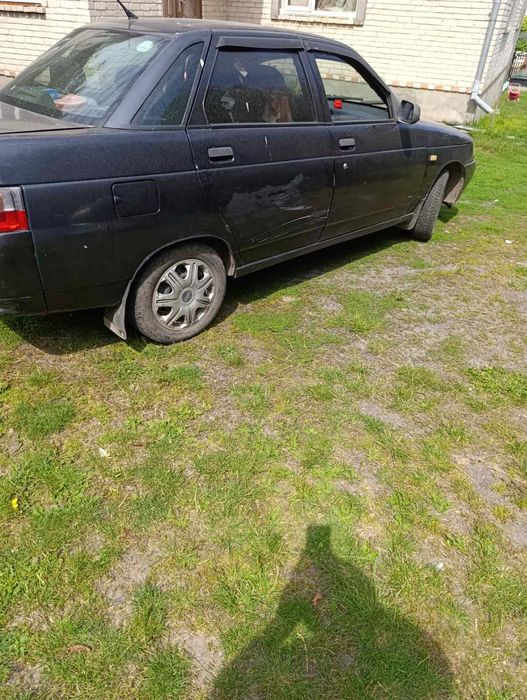 Продам машину Ваз 2110