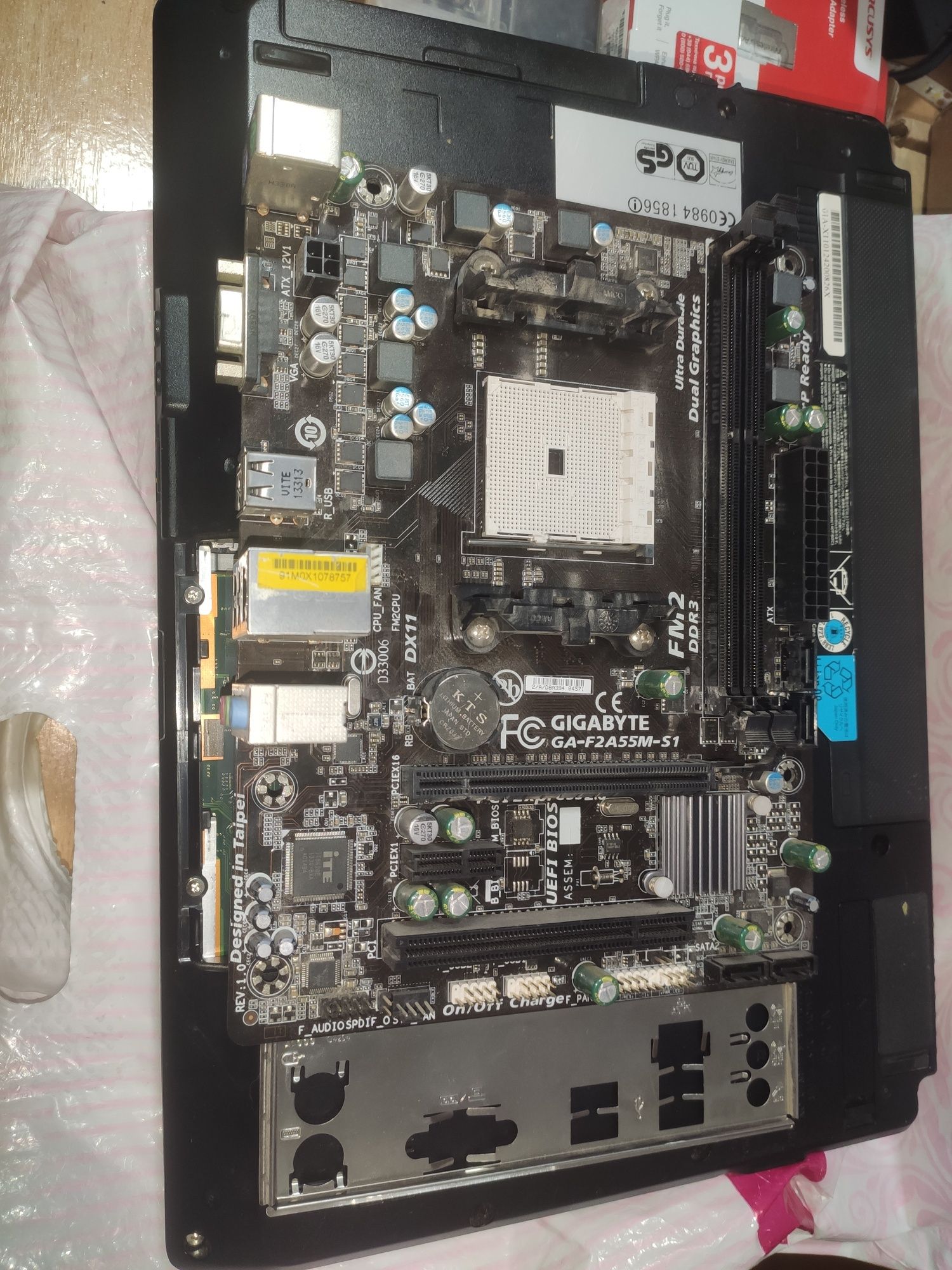 Материнська плата Gigabyte GA-F2A55M-S1 DDR3 AMD FM2 VGA