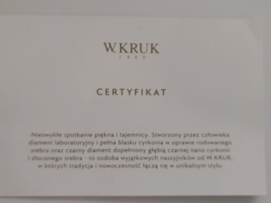 Naszyjnik srebrny z cyrkonią i diamentem