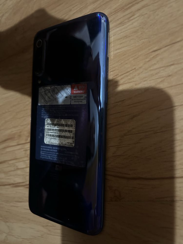 Xiaomi Mi 9 - zestaw jak nowy