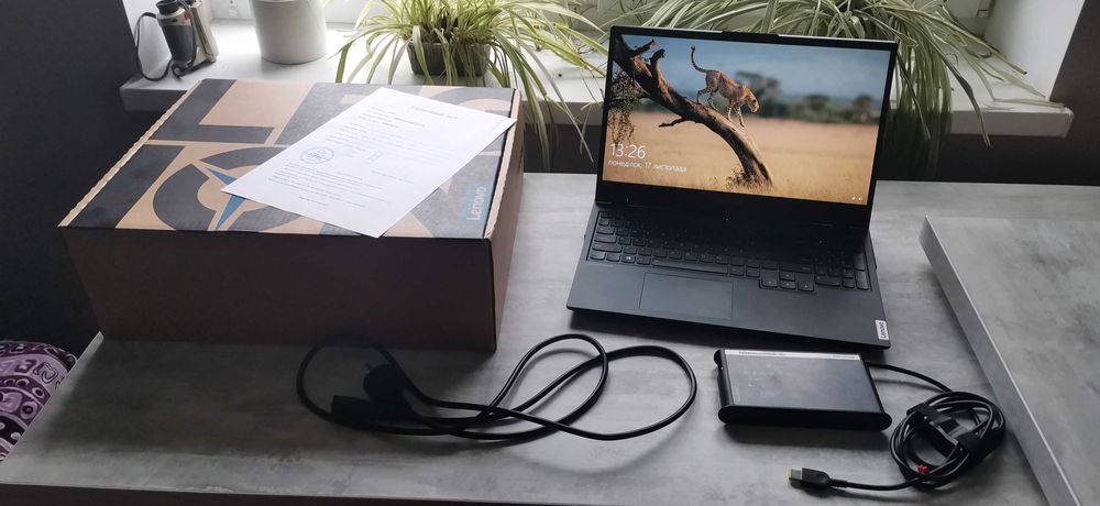 Lenovo Legion 5 15ARH05H Phantom Black (82B1008SRA)