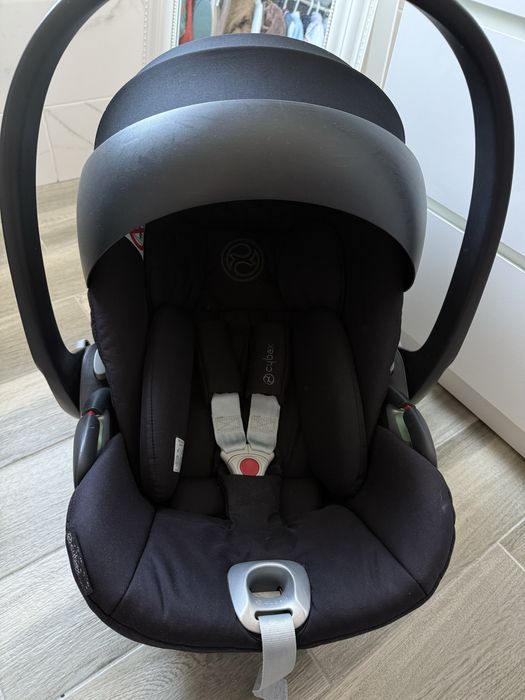 Дитяче Автокрісло Cybex T Cloud і-Size