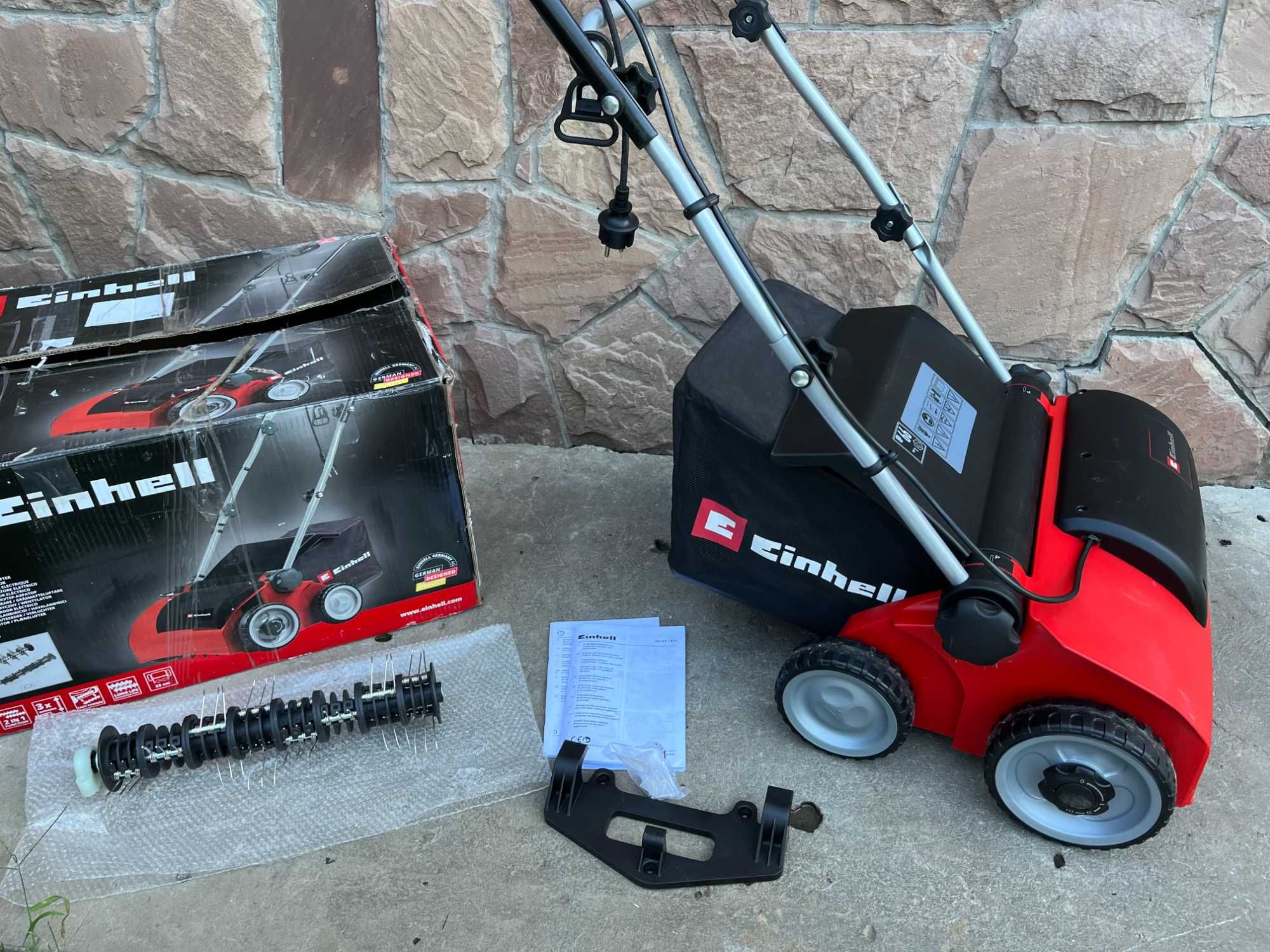 Електричний скарифікатор аератор Einhell GE-SA 1433
