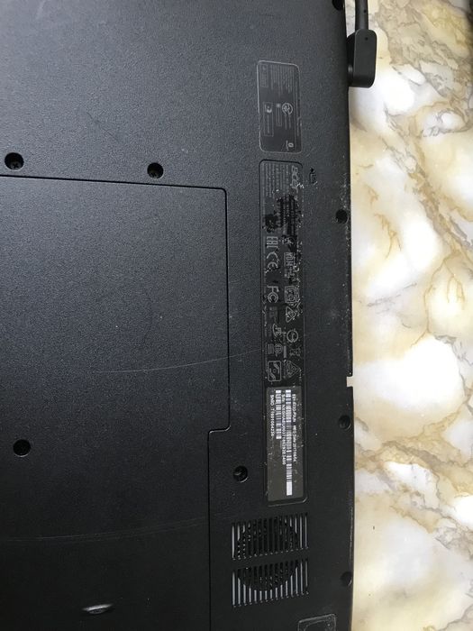 Ноутбук Acer Aspire ES1-532 4 операвтивна 500 внутрішня Intel Pentium