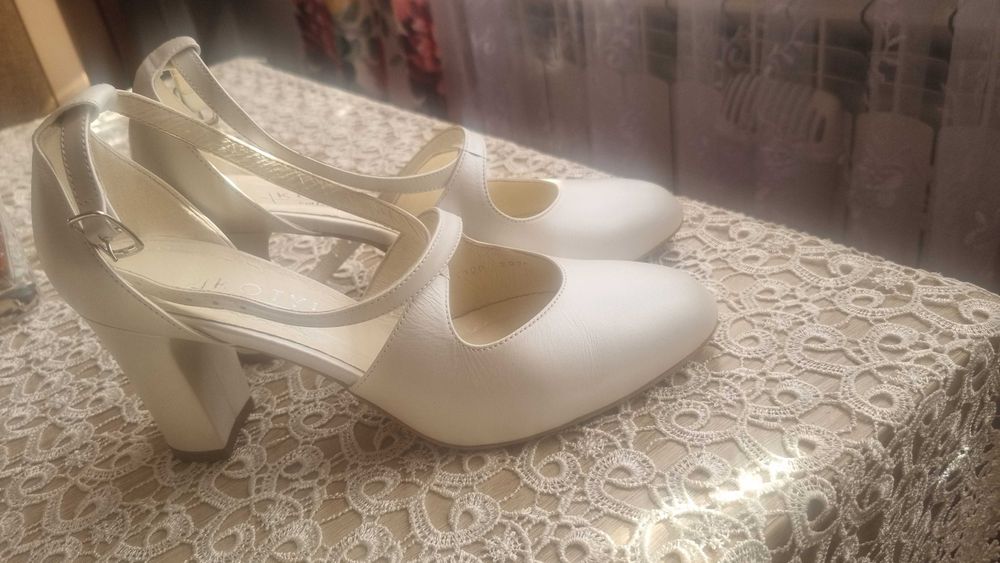 Buty ślubne Kotyl perłowe