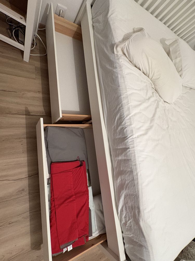 Cama com gavetas 140x200