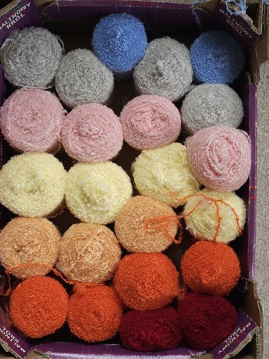 Zestaw włóczki mix kolorów 1,55kg z7