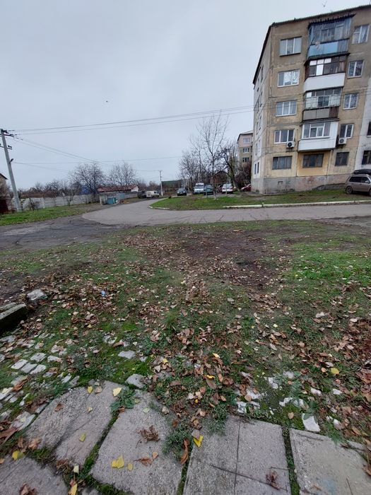 Продам великий гараж в м.Тернівка