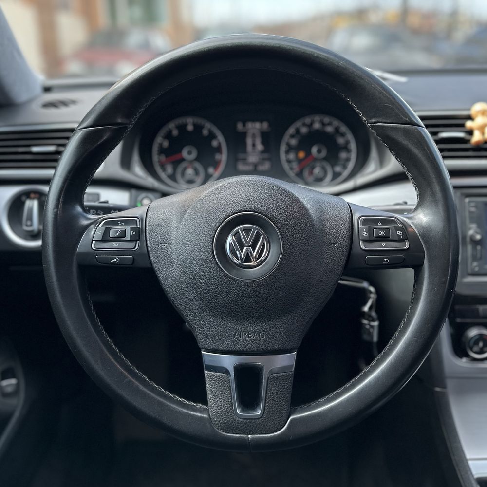 Volkswagen Passat B7 2.5 SE 2013