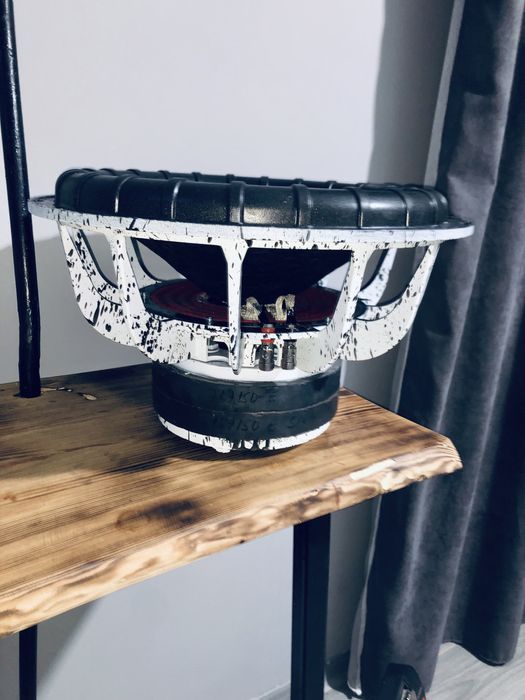 Продам сабвуфер 15 кастом