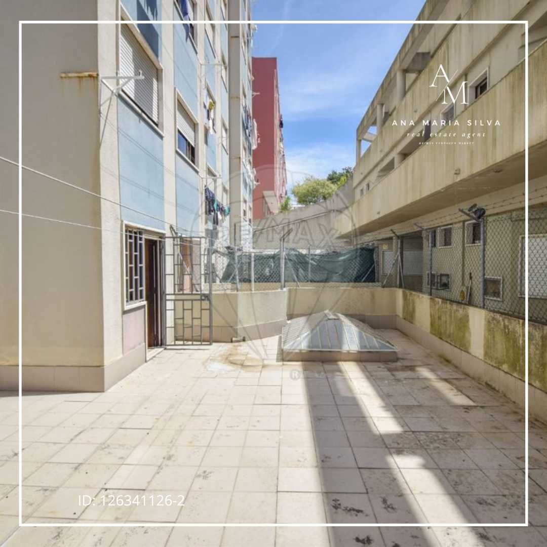 Apartamento com terraço de 28 m2, para venda, no Cacém