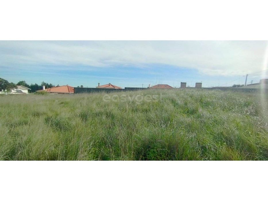 Terreno de Gaveto para construção vista desafogada