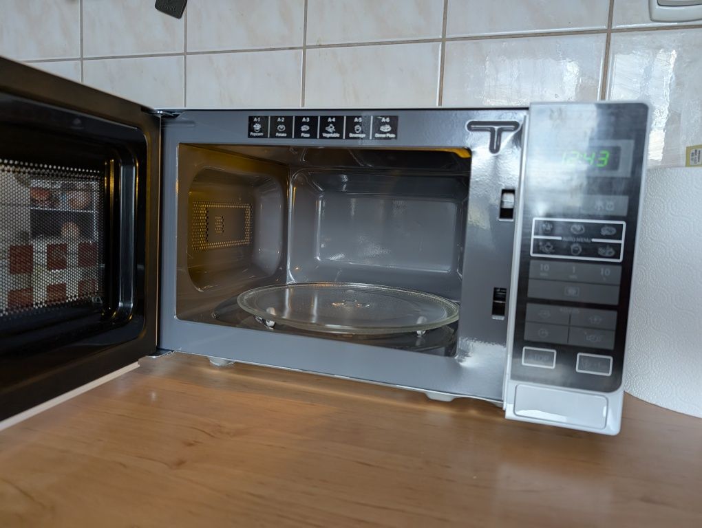 Kuchenka mikrofalowa Samsung