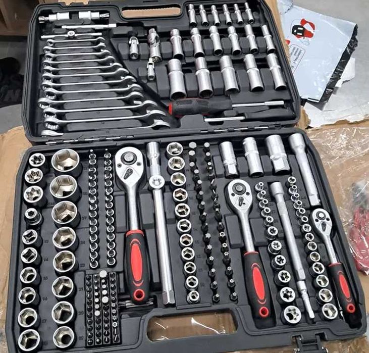 Наборы ключей головок инструментов от 40эл. до 216эл. в наборе.