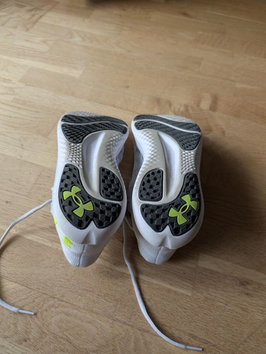 Buty Under Armour r.42