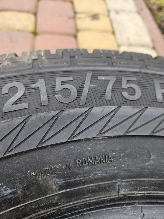 Продам зимові шини 215/75/R16c