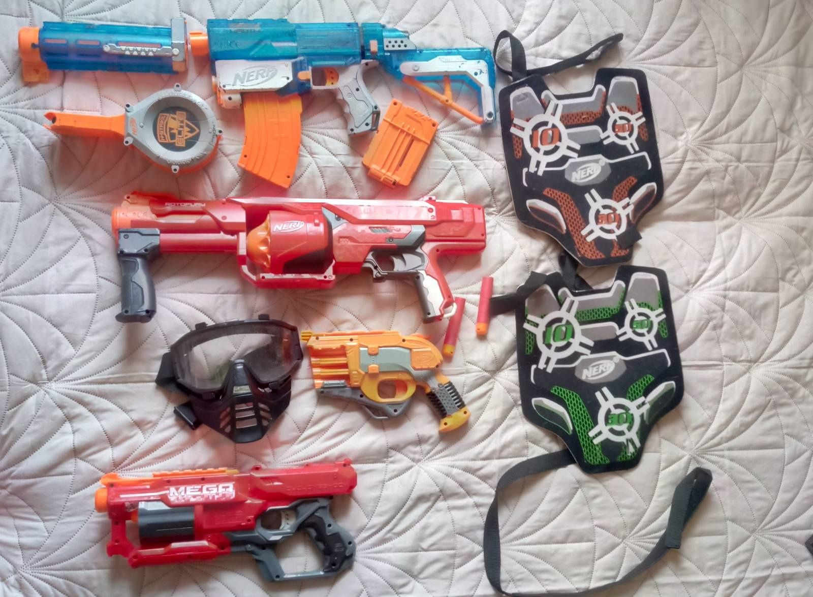 Nerf  Persuader Retaliator,Doomlands Cycloneshock,Mega Rotofury,и до