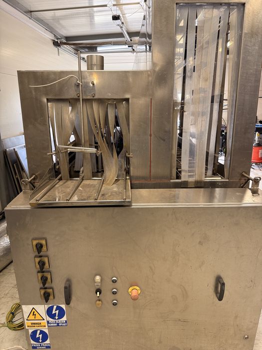 Tunelowa myjnia pojemnikow i PALET - 2 tory SUSZENIE dod wyposazenie