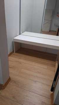 Biały niski stolik /ławka do przedpokoju