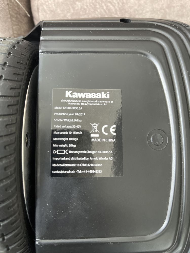 Deskorolka elektryczna jeździk kawasaki