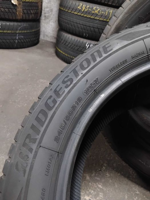 Шини  Бу 245/50 R19 Bridgestone Blizzak LM 001 Ran Flat Комплект Пара