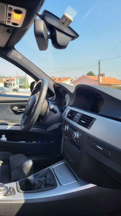 BMW 320d Touring Navigation Sport - Navegação Profissional - Pack M