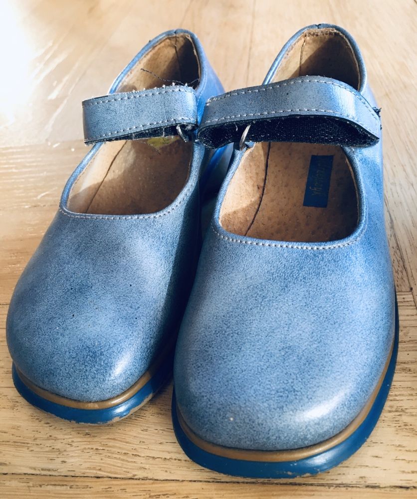 Skorzane buty / sandaly bliźnieta bliźniaków bliźniaczki - Rozmiar 23!