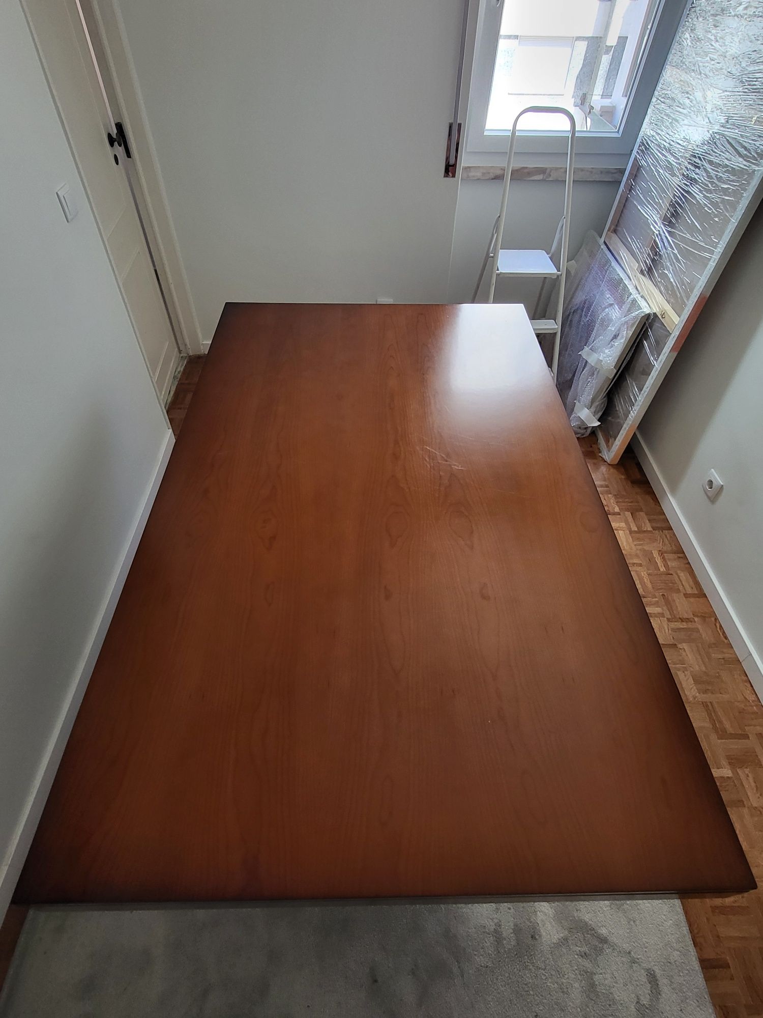 Mesa de jantar madeira maciça de Cerejeira