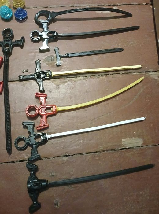 Продажа бейблейдів,состояние:хорошое,ЦІНА НА ВСЕ РАЗНА