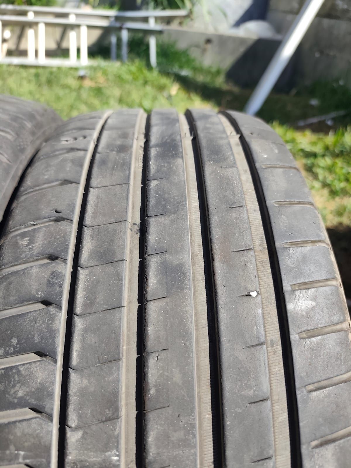 2 pneus Michelin + 2 Falken usados