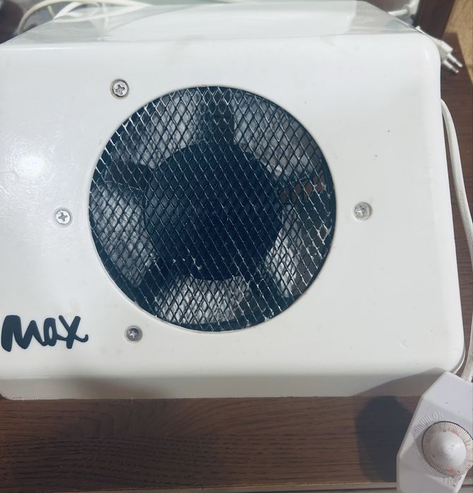 Продам витяжку для манікюра