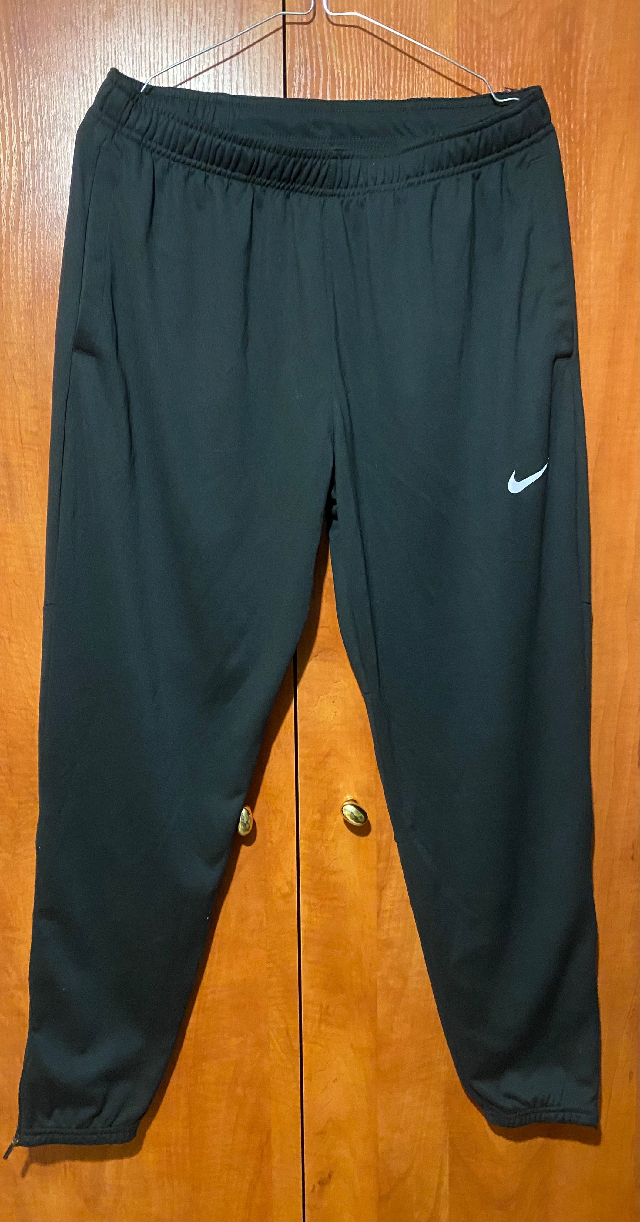 Spodnie dresowe Nike dri-fit M