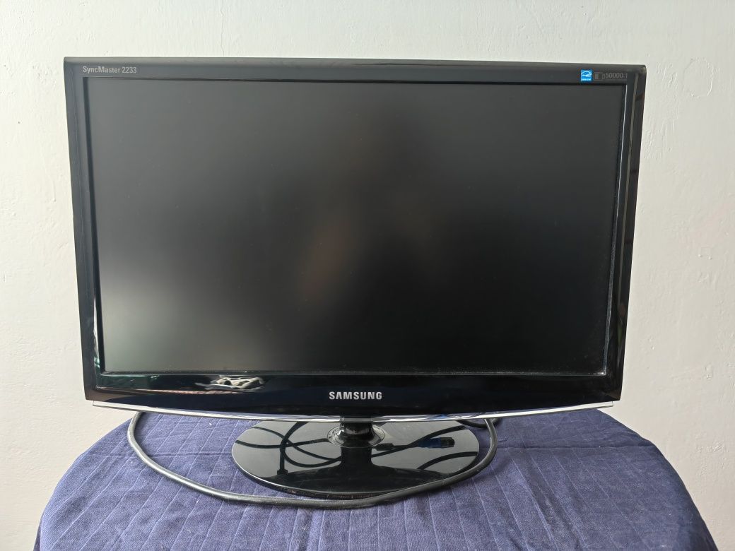 Monitor Samsung cm22ws