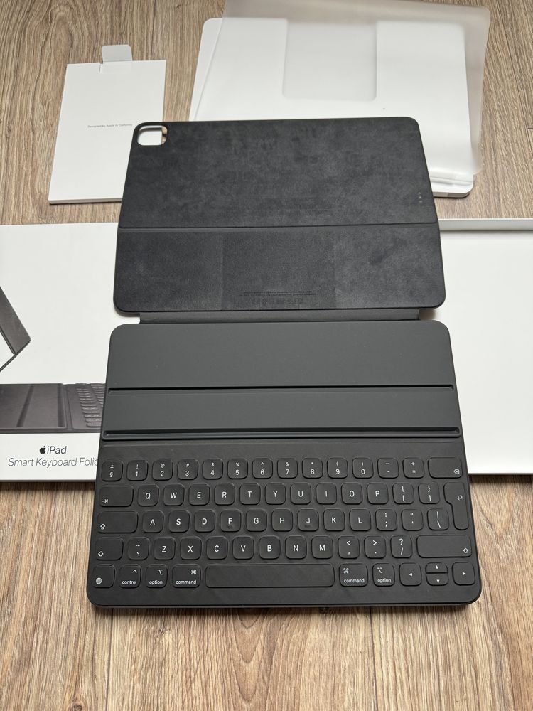 Faktura VAT 23% Klawiatura iPad Apple Smart Keyboard Folio 12,9"