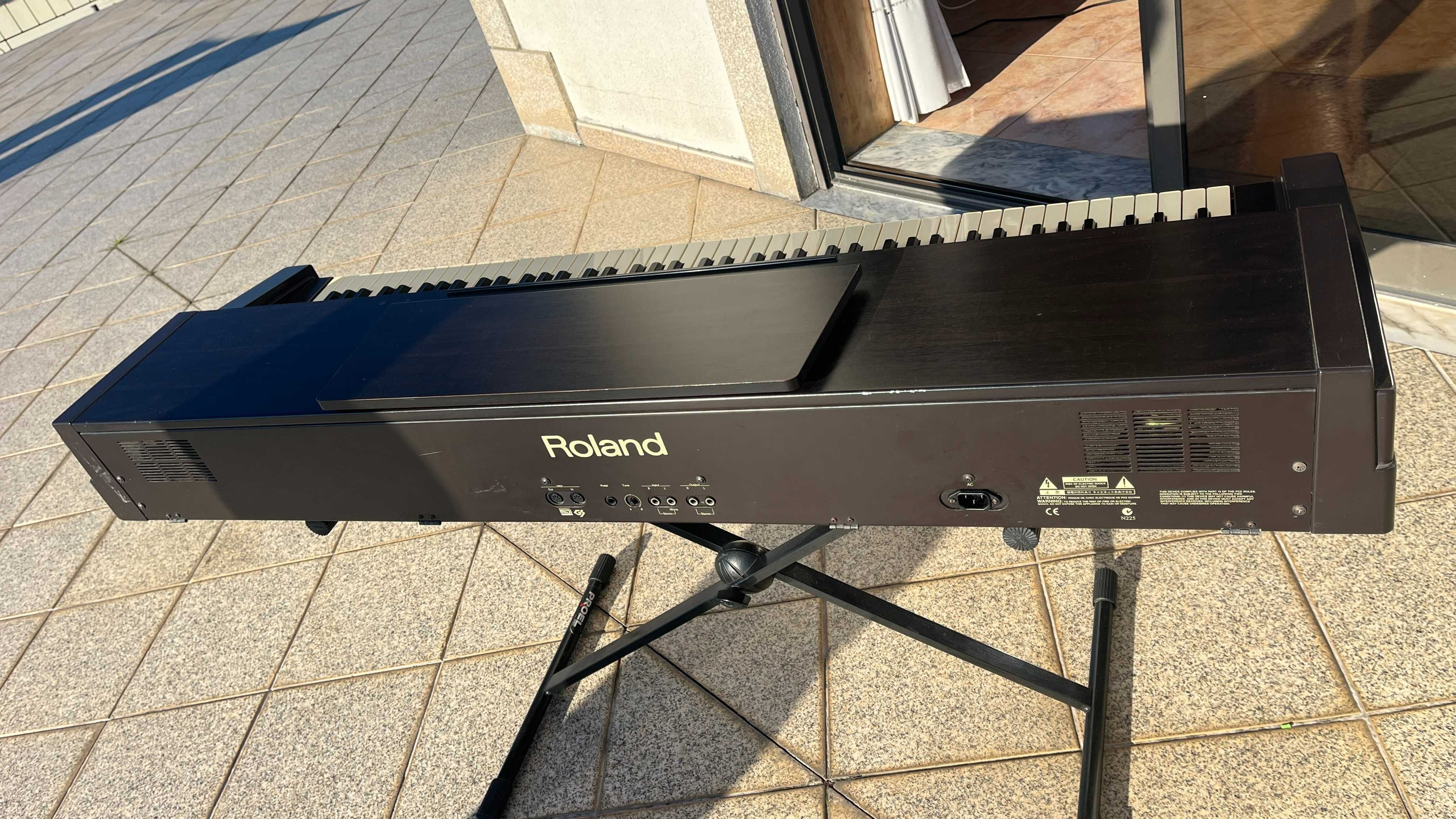 Piano Digital Roland EP.95 em ótimo estado