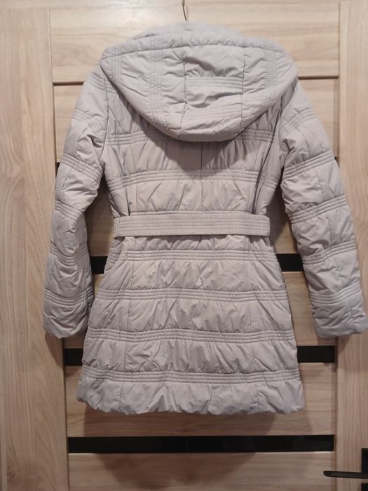 Продам весняну курточку на зріст 146