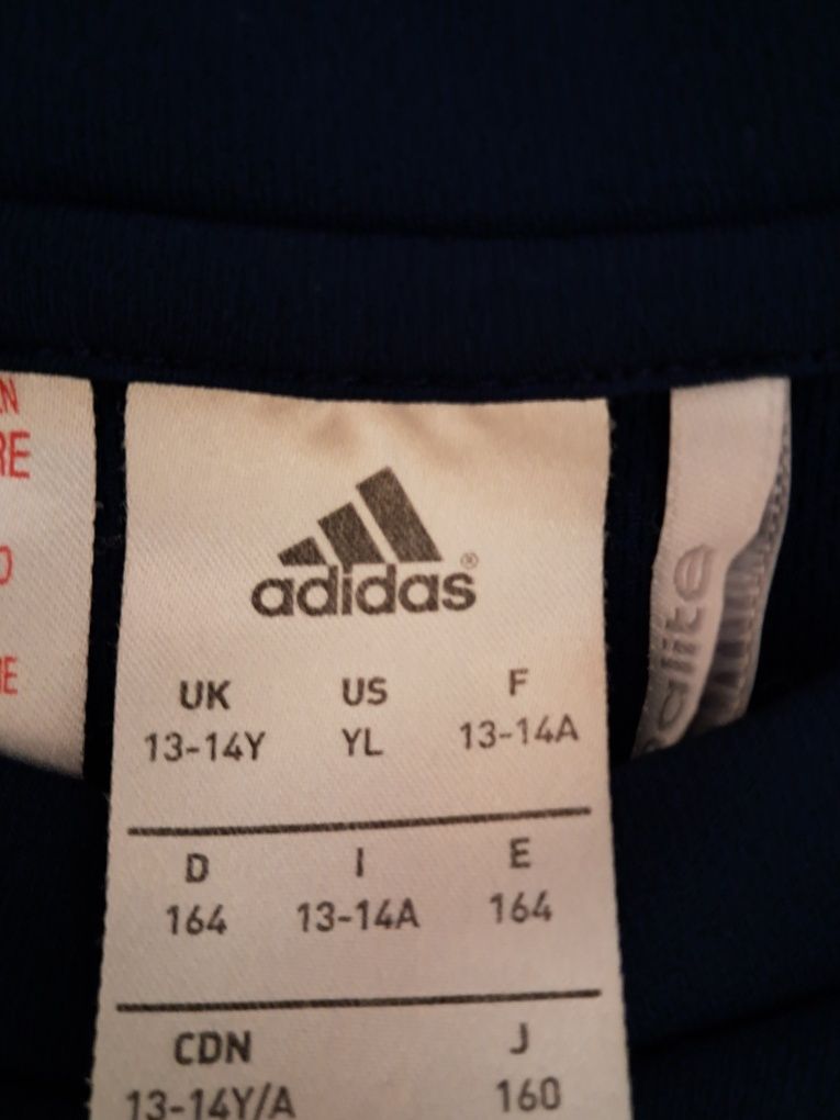 T-shirt Adidas Climalite 
Climalite
Pouco uso. Como nova.
Dos 13 aos 1