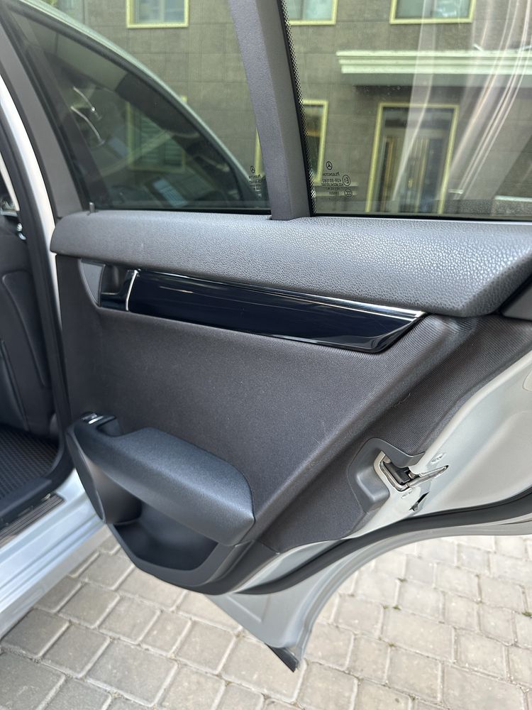 Продам Mercedes C220d W204