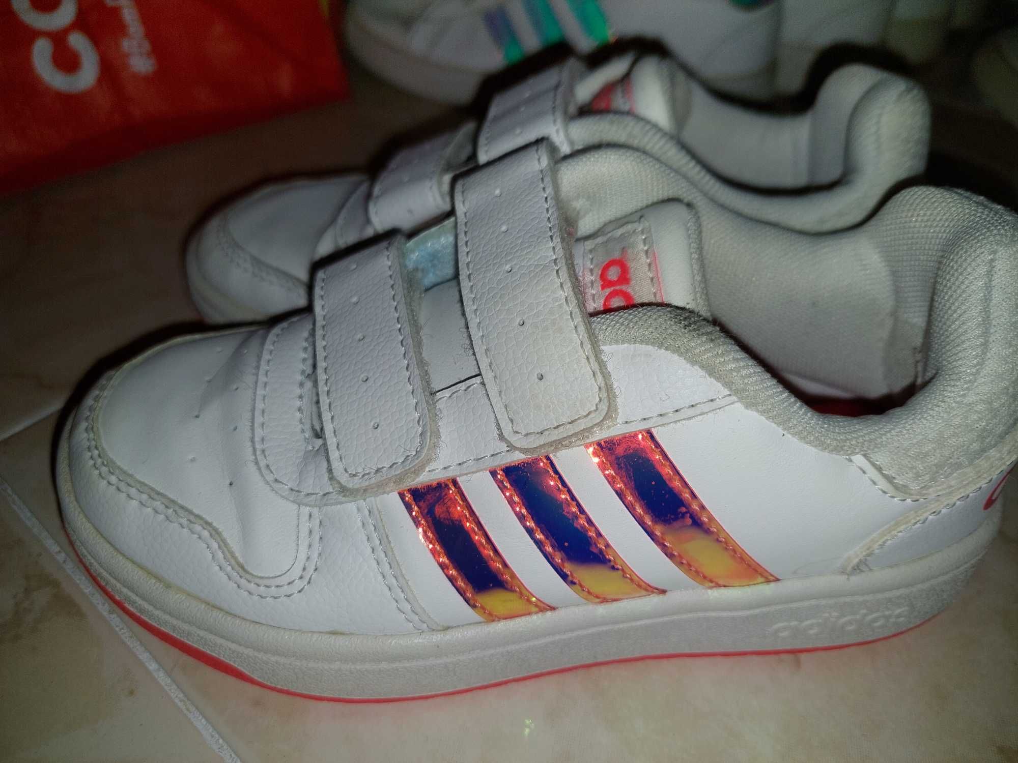 Tenis  adidas tamanho 29