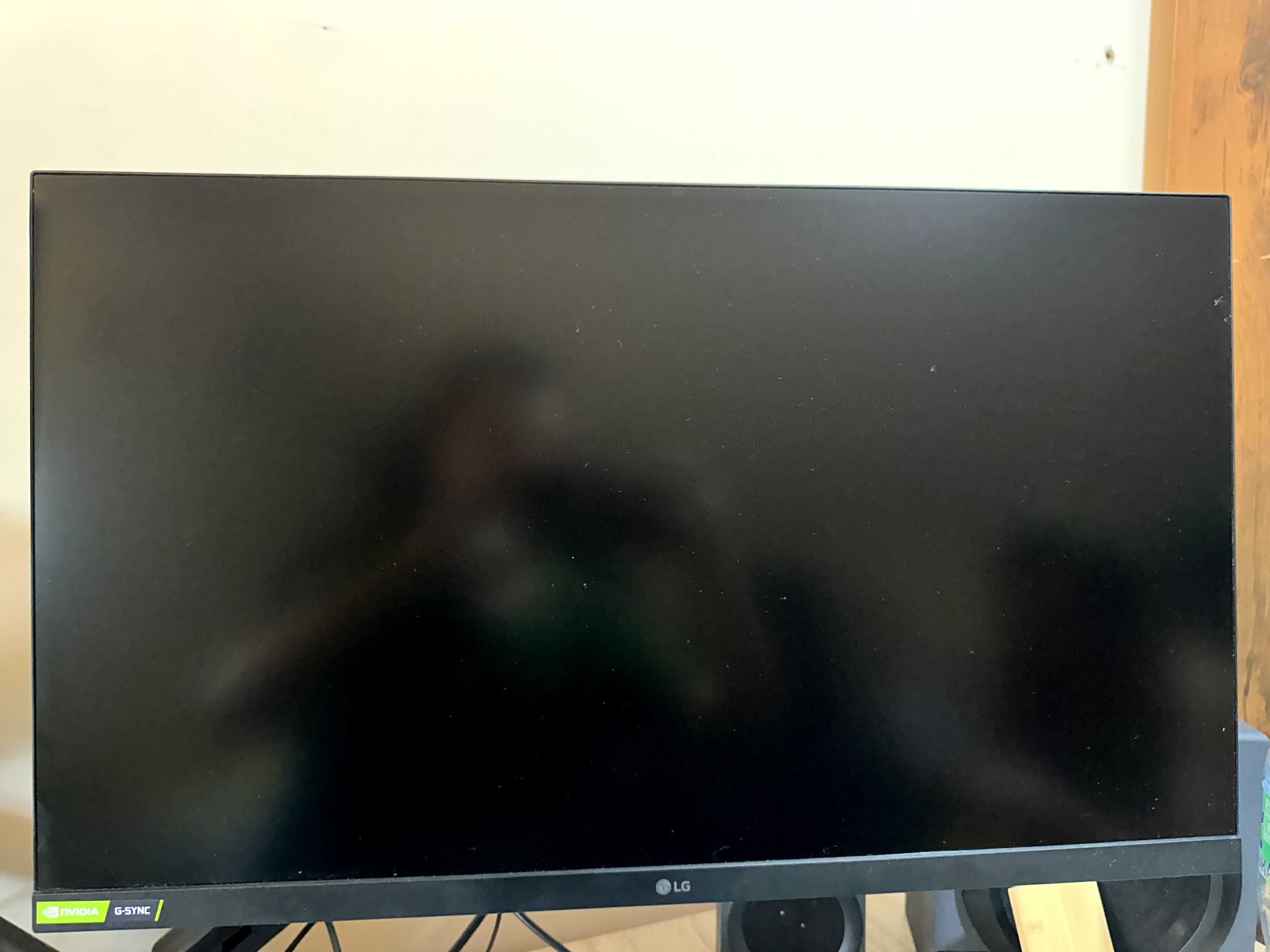 Komputer i dwa monitory  RTX3060 12GB /  I5-10400F CPU 2.90GHz 1TB SSD