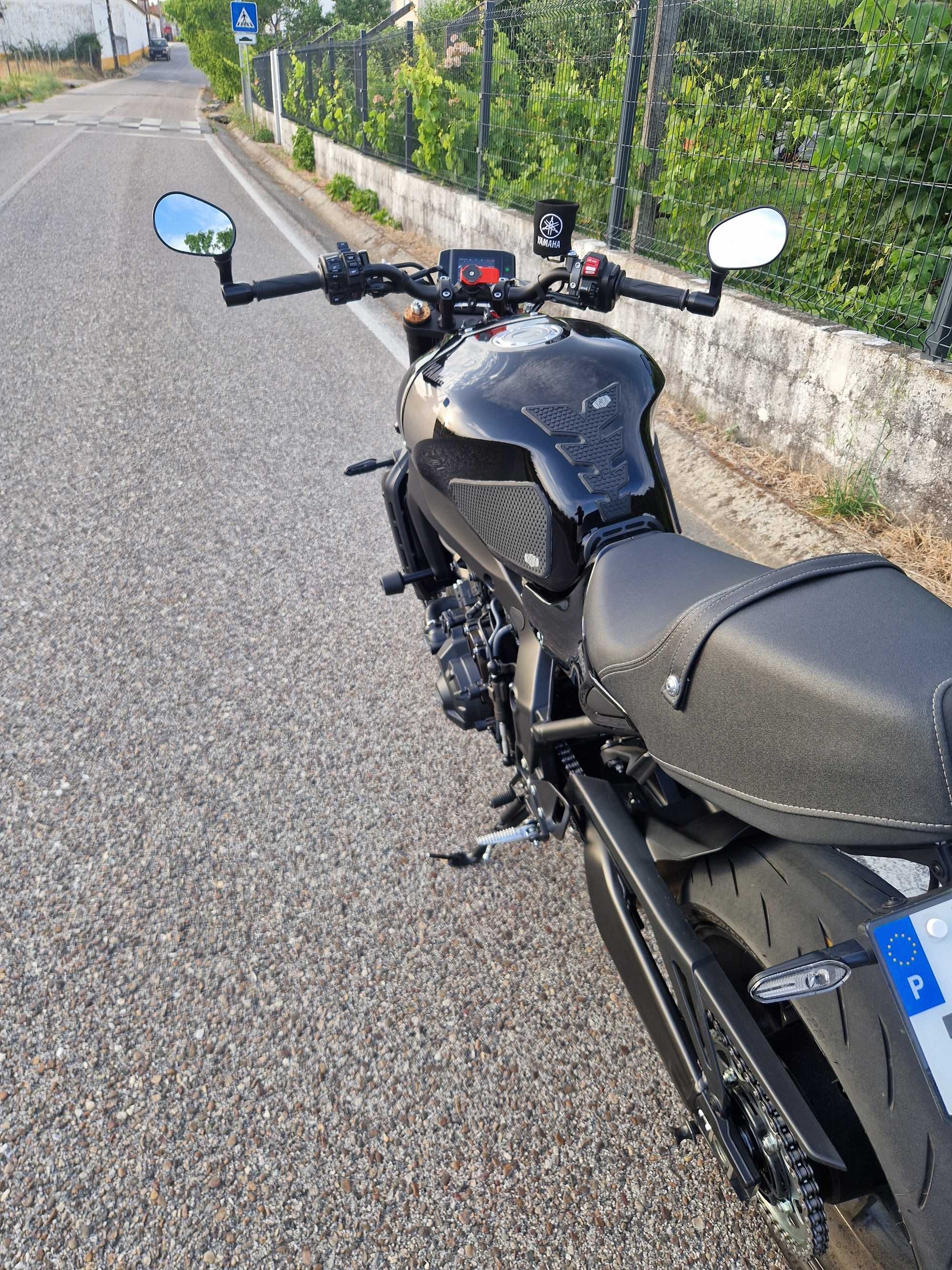 Yamaha Xsr 900 Midnight Black