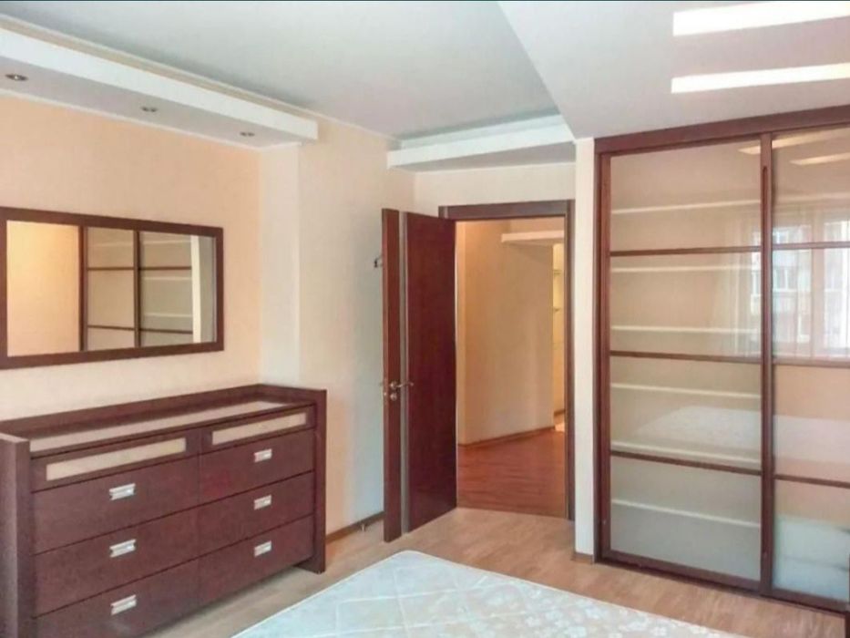 Сдам хорошую 2-к. квартиру.