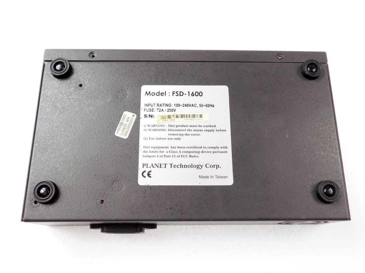 Switch 16 portów PLANET FSD-1600 (16x10/100Mbit)