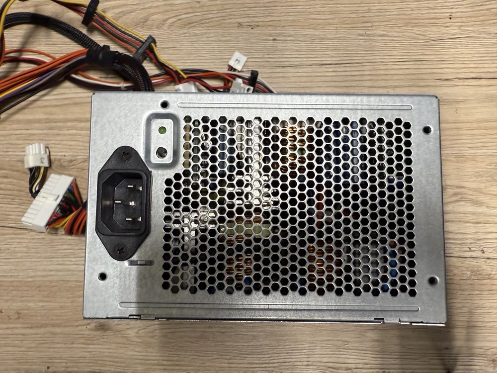 Фірмовий блок живлення Dell Alienware aurora r4 825W відео 8+8 пін