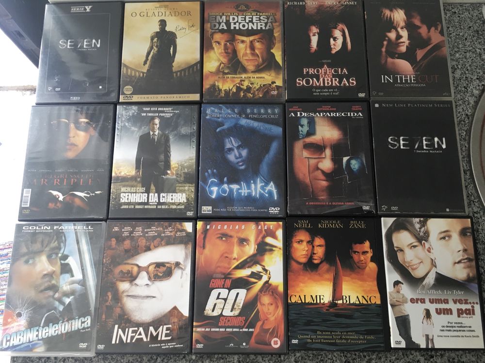 Vários dvds em bom eatado