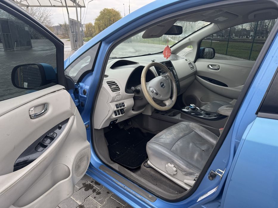 Nissan Leaf 2012